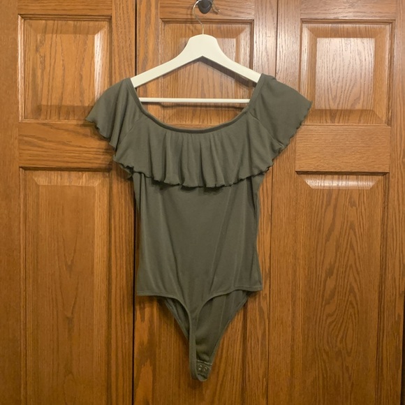 Medium size, Express brand body suit top in a military green color - Picture 4 of 4